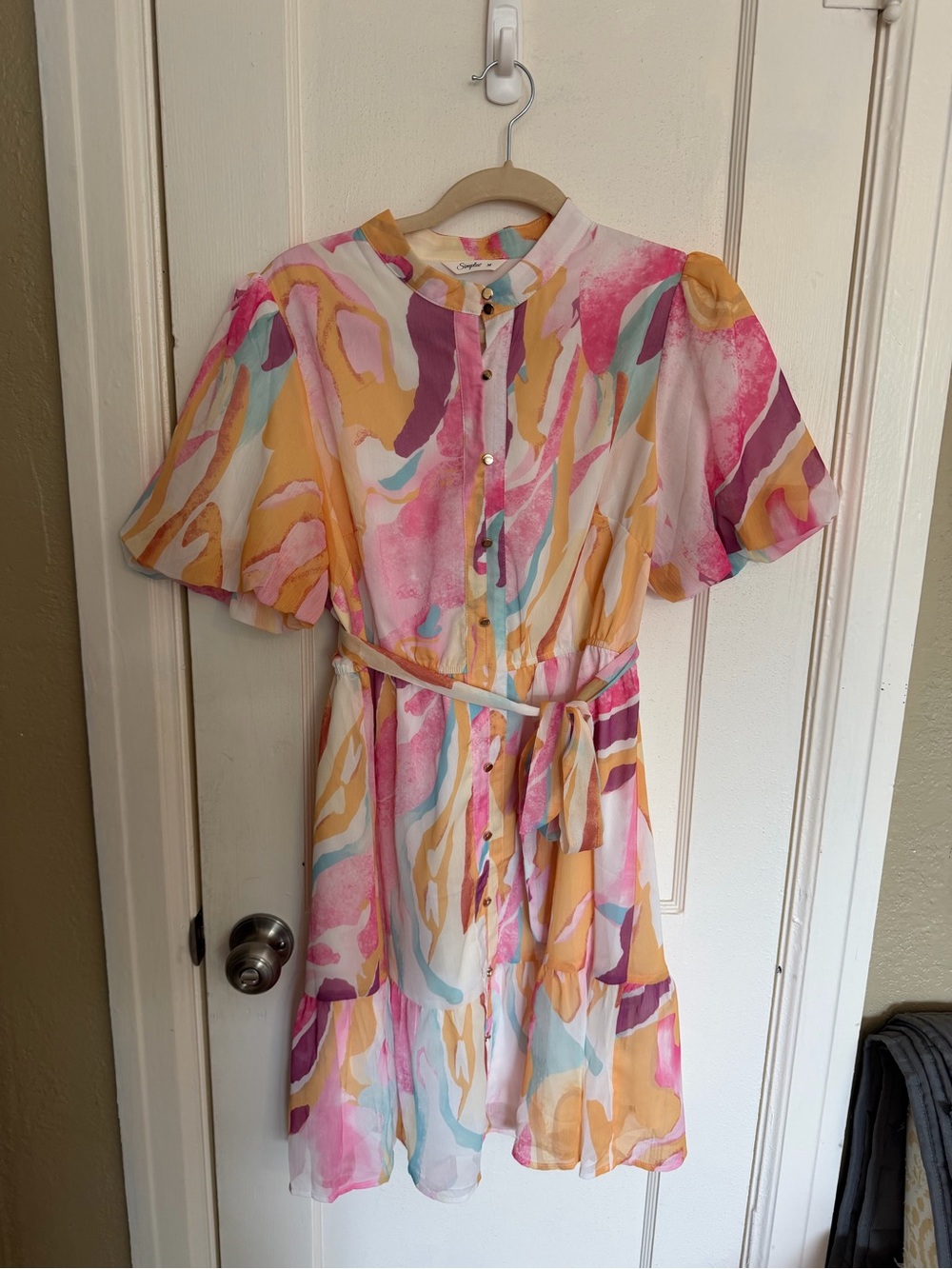Simplee Women’s Floral Shirt Summer Button Down Dress. Ruffle sleeves. NWOT. M